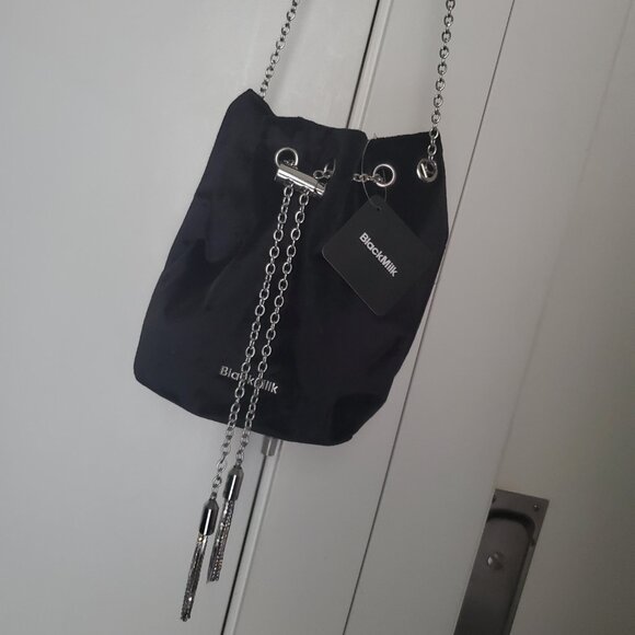 Blackmilk - Black Velvet Bucket Bag - Picture 4 of 7